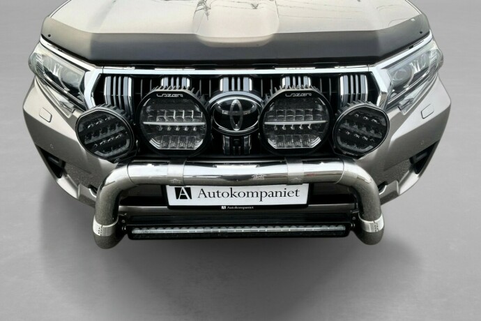 toyota-land-cruiser-diesel-2019-big-2