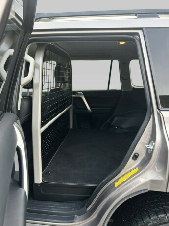 toyota-land-cruiser-diesel-2019-big-22