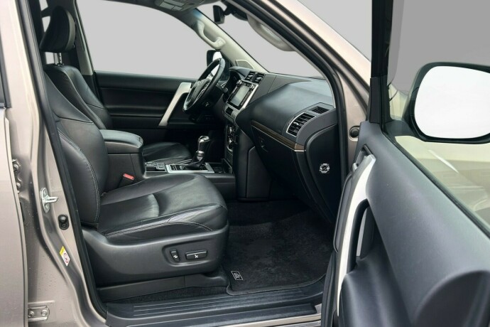 toyota-land-cruiser-diesel-2019-big-14