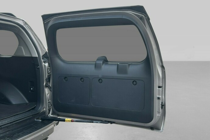 toyota-land-cruiser-diesel-2019-big-20