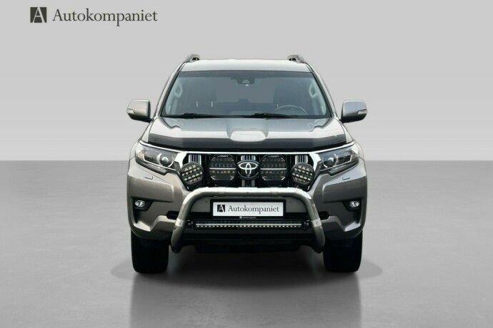 toyota-land-cruiser-diesel-2019-big-1