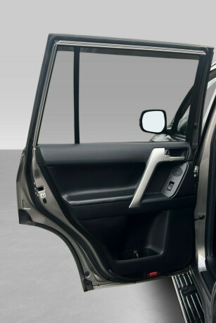 toyota-land-cruiser-diesel-2019-big-21