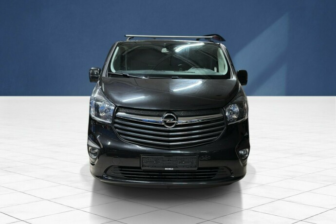 opel-vivaro-diesel-2017-big-1