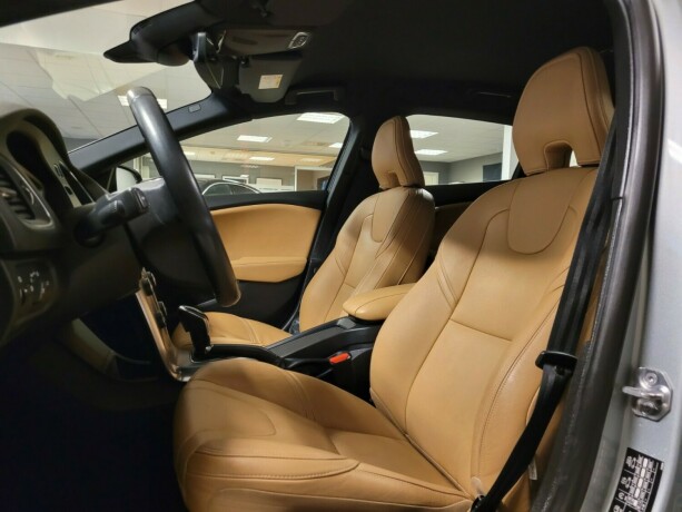 volvo-v40-cross-country-bensin-2018-big-22