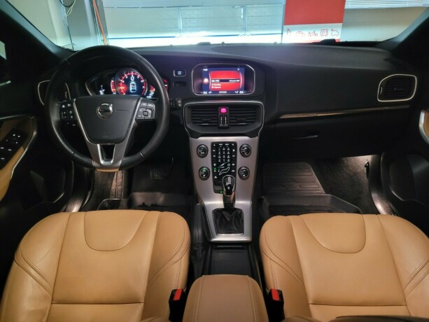 volvo-v40-cross-country-bensin-2018-big-33