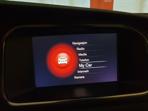 volvo-v40-cross-country-bensin-2018-big-30