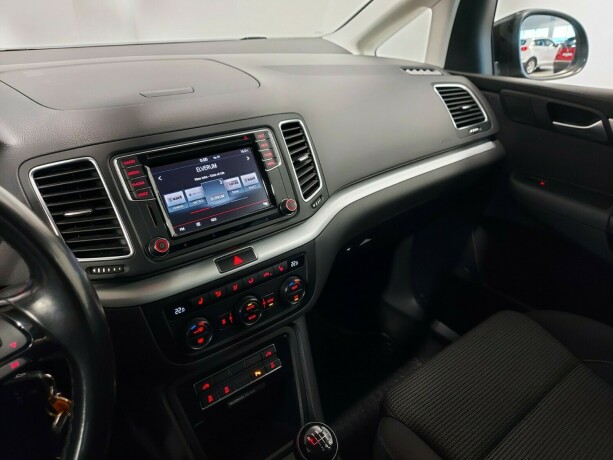 volkswagen-sharan-diesel-2016-big-49