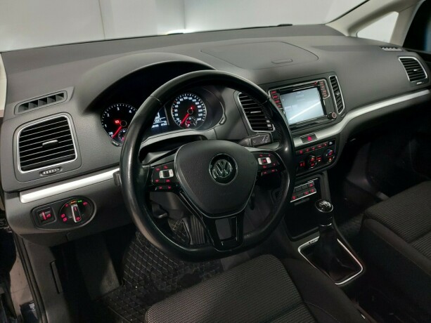 volkswagen-sharan-diesel-2016-big-20