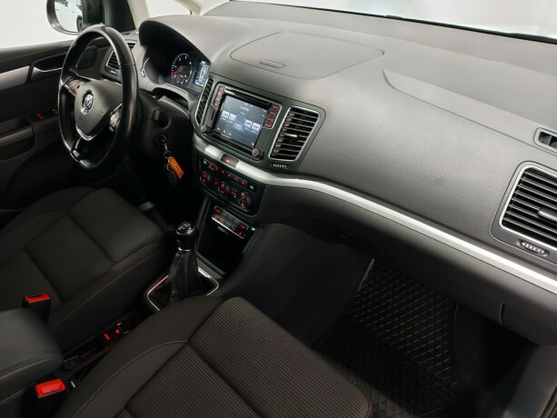 volkswagen-sharan-diesel-2016-big-24