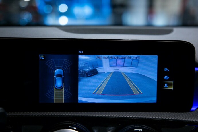 mercedes-benz-bensin-2021-big-16