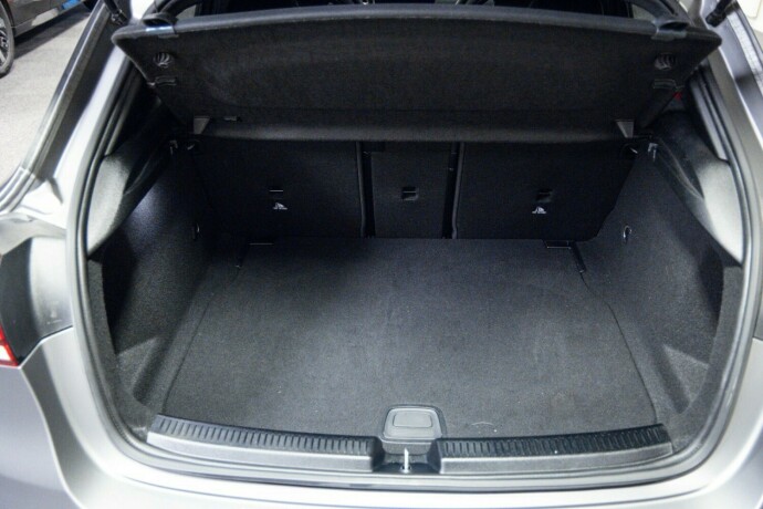 mercedes-benz-bensin-2021-big-9