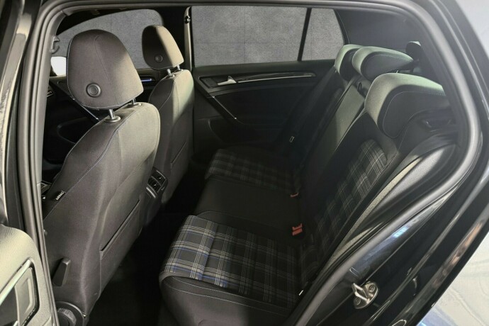 volkswagen-golf-elektrisitetbensin-2016-big-11