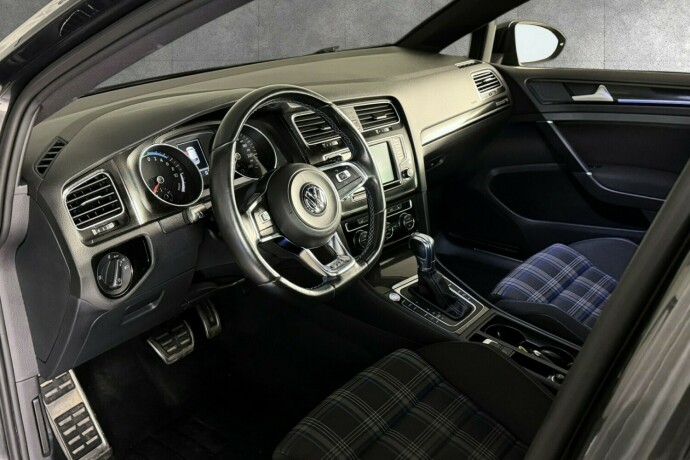 volkswagen-golf-elektrisitetbensin-2016-big-1