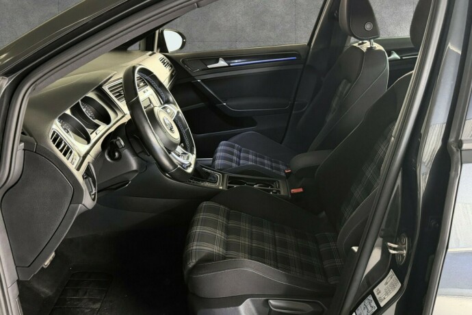 volkswagen-golf-elektrisitetbensin-2016-big-10