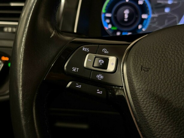 volkswagen-golf-elektrisitet-2020-big-18