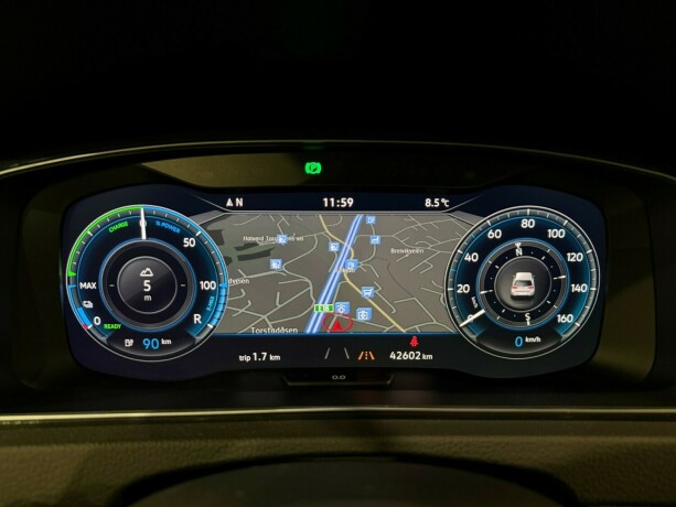 volkswagen-golf-elektrisitet-2020-big-16