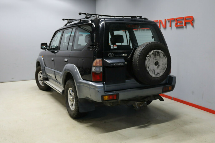 toyota-land-cruiser-diesel-2000-big-5