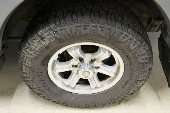 toyota-land-cruiser-diesel-2000-big-29