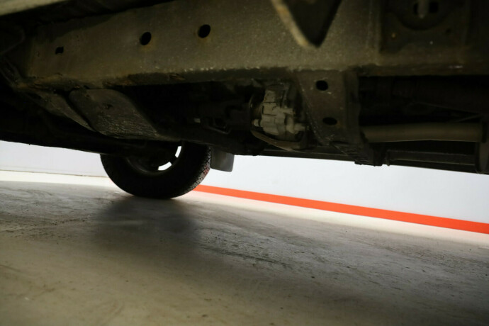 toyota-land-cruiser-diesel-2000-big-19