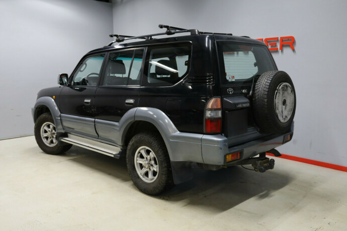 toyota-land-cruiser-diesel-2000-big-6