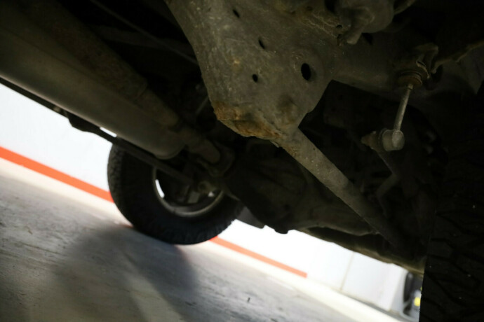 toyota-land-cruiser-diesel-2000-big-20