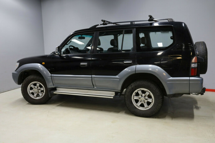 toyota-land-cruiser-diesel-2000-big-4