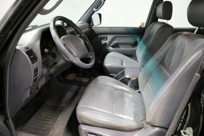 toyota-land-cruiser-diesel-2000-big-8