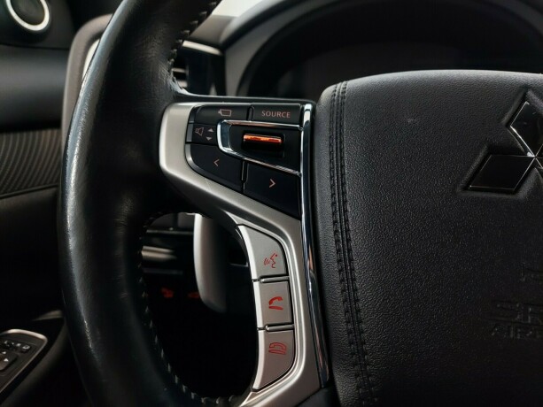 mitsubishi-outlander-elektrisitetbensin-2019-big-28