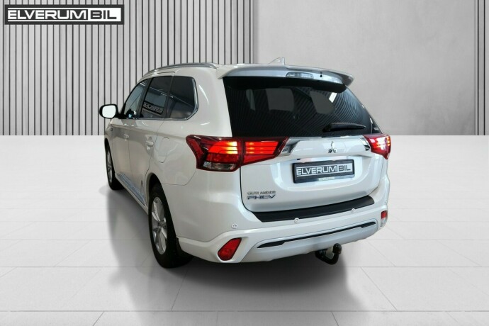 mitsubishi-outlander-elektrisitetbensin-2019-big-8