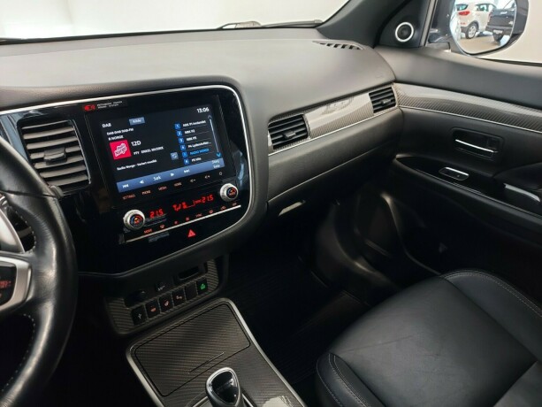 mitsubishi-outlander-elektrisitetbensin-2019-big-43