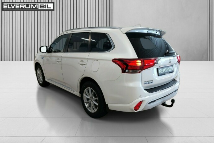 mitsubishi-outlander-elektrisitetbensin-2019-big-9