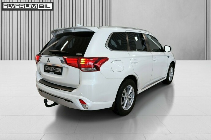 mitsubishi-outlander-elektrisitetbensin-2019-big-5
