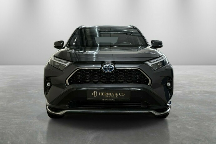 toyota-rav4-elektrisitetbensin-2022-big-3