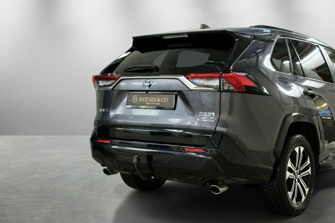 toyota-rav4-elektrisitetbensin-2022-big-6