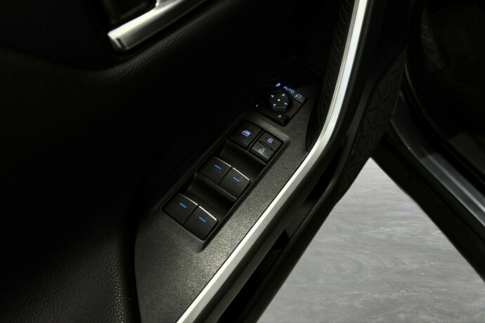 toyota-rav4-elektrisitetbensin-2022-big-14