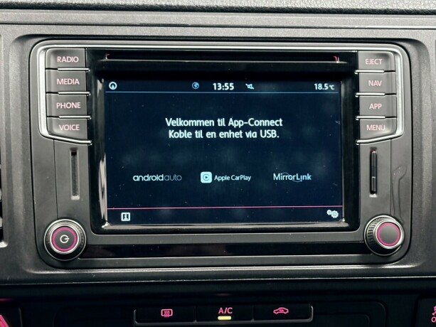 volkswagen-transporter-diesel-2019-big-19