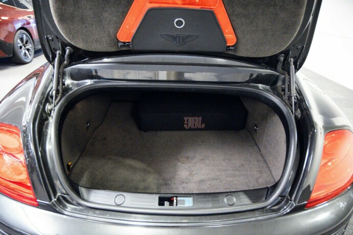 bentley-continental-bensin-2004-big-7