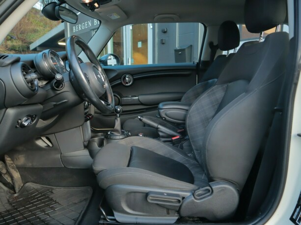 mini-cooper-diesel-2015-big-6