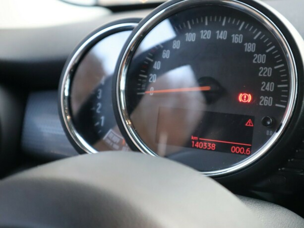 mini-cooper-diesel-2015-big-22