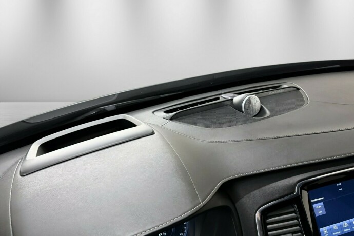 volvo-xc-90-elektrisitetbensin-2017-big-20