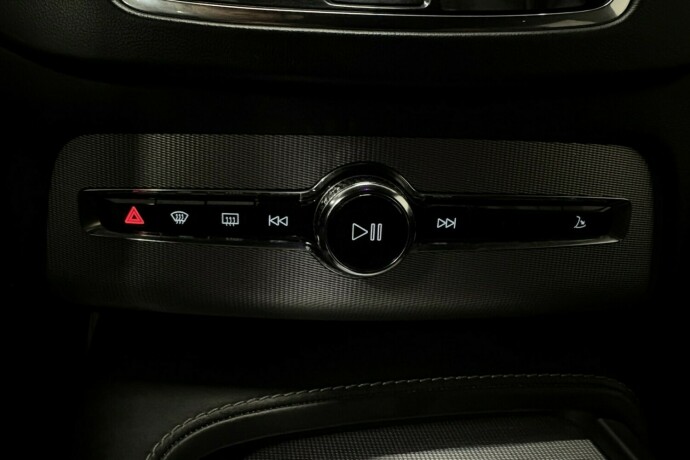 volvo-xc-90-elektrisitetbensin-2017-big-38