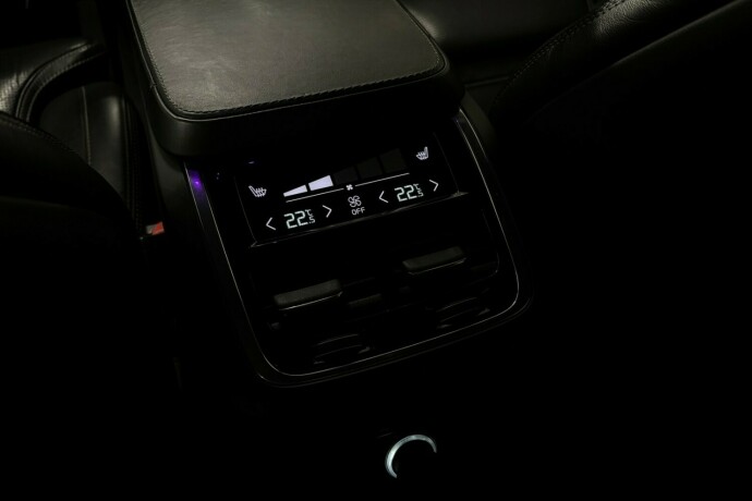 volvo-xc-90-elektrisitetbensin-2017-big-46