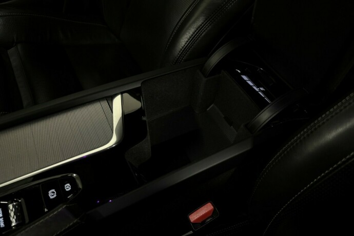 volvo-xc-90-elektrisitetbensin-2017-big-43