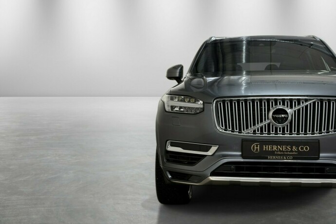 volvo-xc-90-elektrisitetbensin-2017-big-4
