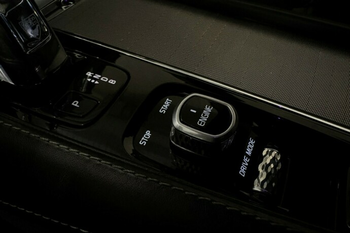 volvo-xc-90-elektrisitetbensin-2017-big-41