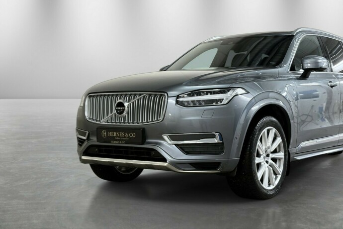 volvo-xc-90-elektrisitetbensin-2017-big-1