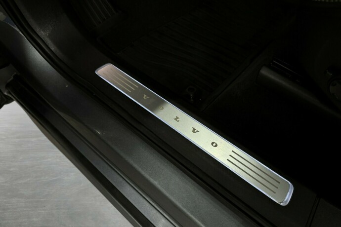 volvo-xc-90-elektrisitetbensin-2017-big-15