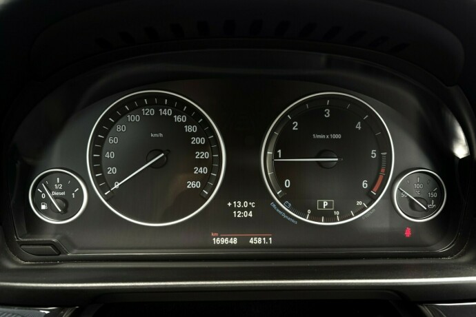 bmw-5-serie-diesel-2012-big-18