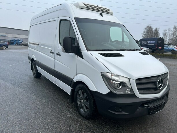 mercedes-benz-sprinter-diesel-2017-big-0