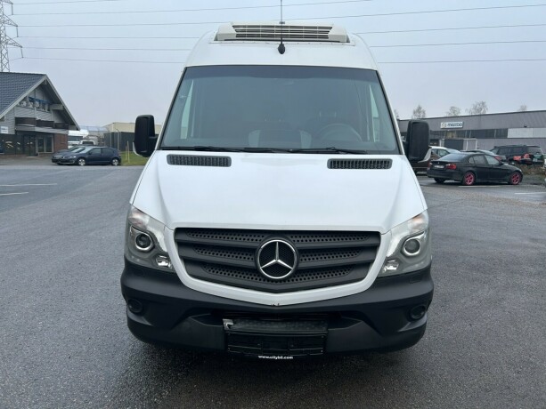 mercedes-benz-sprinter-diesel-2017-big-1